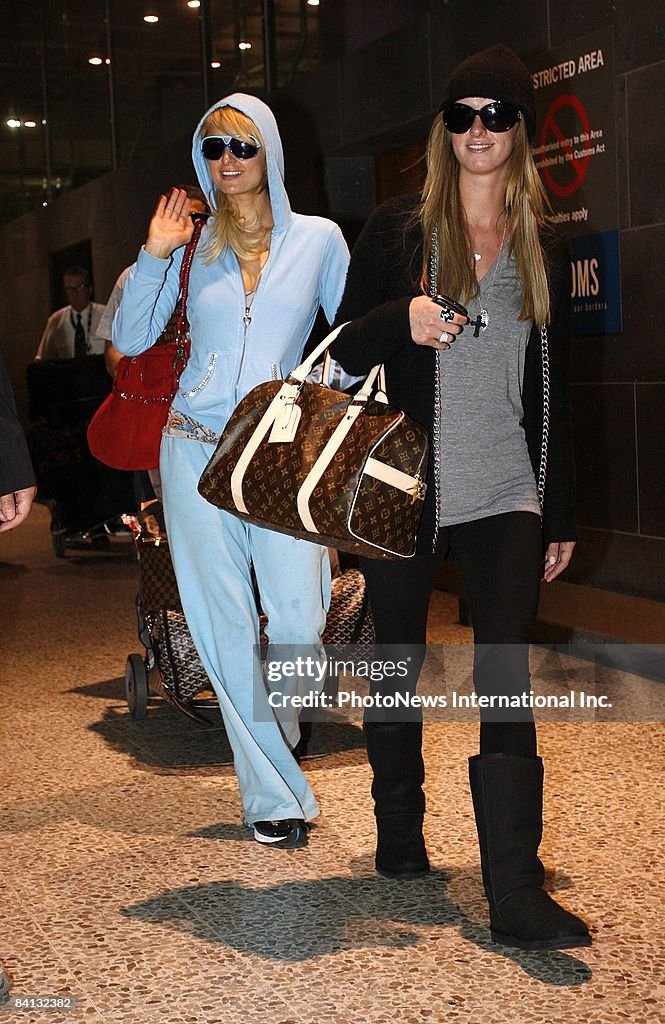 Celebrity Sightings In Melbourne - December 29, 2008