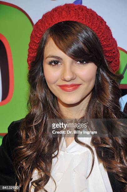 Actress Victoria Justice arrives at the world premiere of "Merry Christmas, Drake & Josh" at the Westside Pavillion on December 2, 2008 in Los...