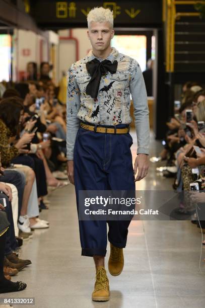 Model walks at Samuel Cirnansck Runway at SPFW N44 Winter 2018 at Ibirapuera's Bienal Pavilion on August 31, 2017 in Sao Paulo, Brazil.