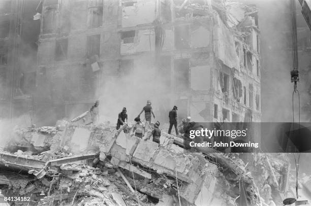 The aftermath of an earthquake in Mexico City, 24th September 1985. The quake struck the city on the morning of the 19th September.