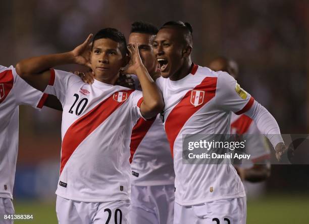 Edison Flores of Peru celebrates with teammates after scoring his team's first goal during a match between Peru and Bolivia as part of FIFA 2018...