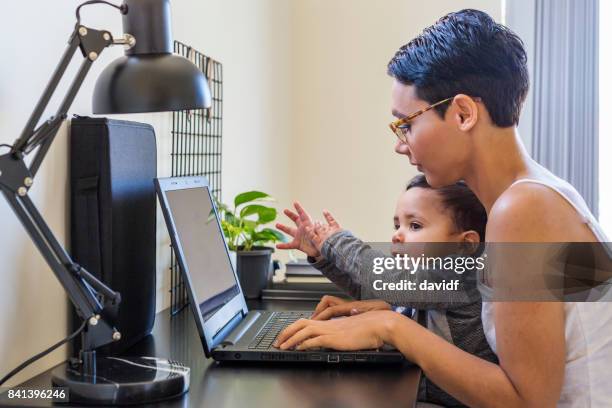 Authentic Indigenous Computer 1,069 Indigenous Australian Computer Stock Photos, High-Res Pictures ...