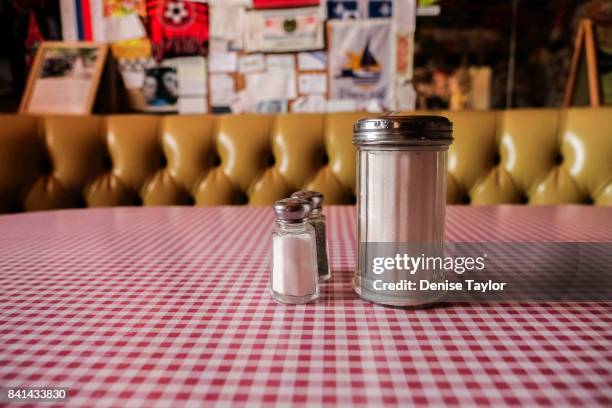 old fashioned diner condiments - american diner stock pictures, royalty-free photos & images