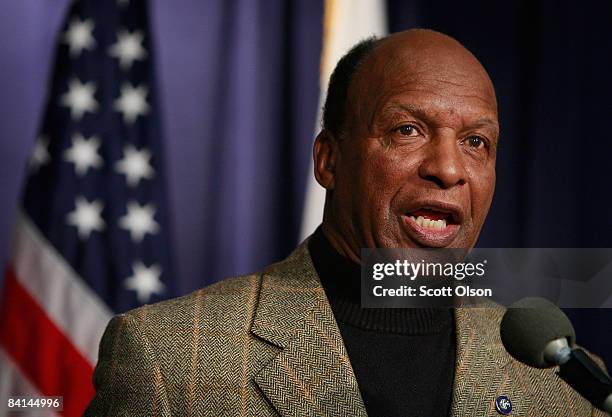 Illinois Secretary of State Jesse White speaks to the media following a press conference by Governor Rod Blagojevich where Blagojevich named Illinois...