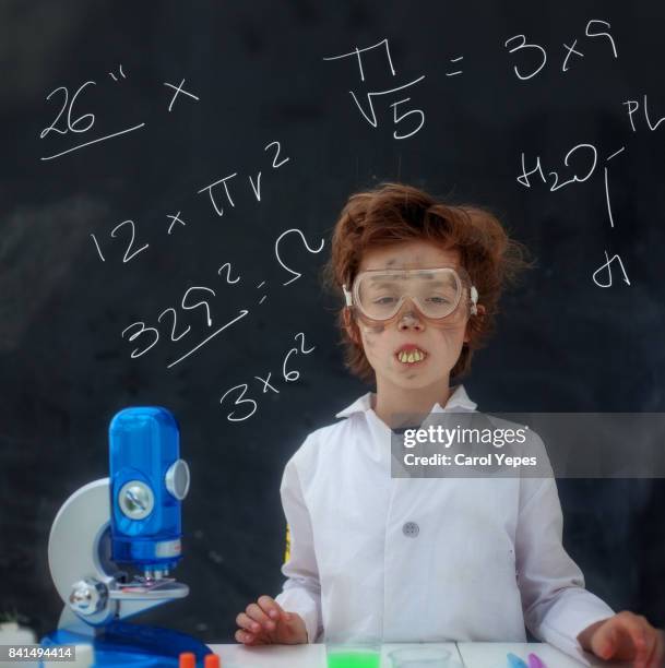 Person Exploding Science Experiment Exploding Science Project Photos and Premium High Res Pictures - Getty ...