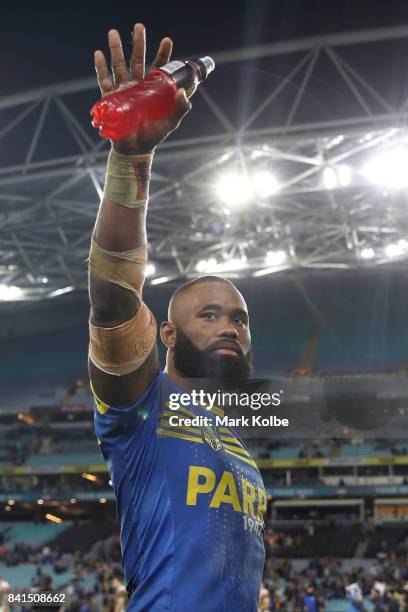 Semi Radradra of the Eels waves to the crowd after victory in the round 26 NRL match between the Parramatta Eels and the South Sydney Rabbitohs at...