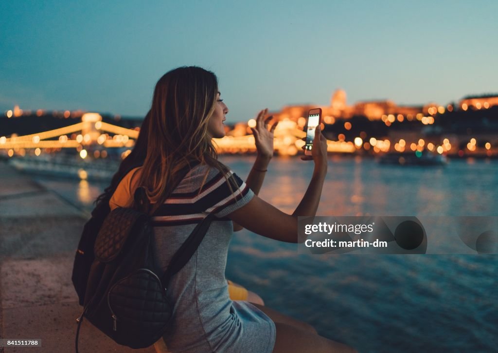 Mulher jovem em Budapeste