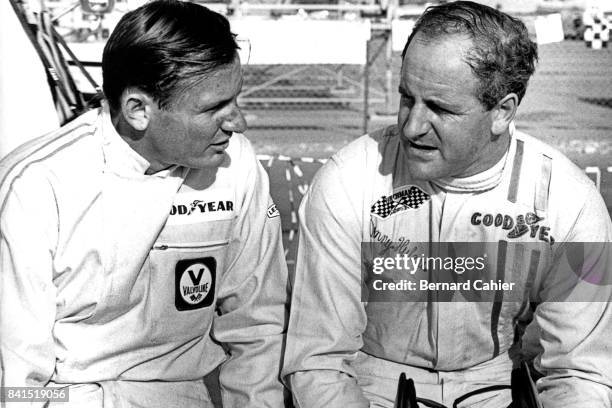 Bruce McLaren, Denny Hulme, Grand Prix of Spain, Montjuic, 04 May 1969.