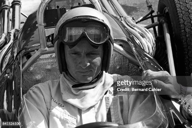 Bruce McLaren, Eagle-Weslake T1G, Grand Prix of France, Le Mans Bugatti, 02 July 1967.