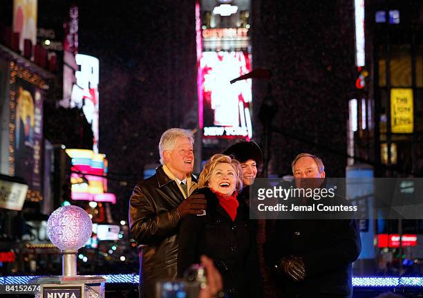 Former President William Jefferson Clinton, Secretary of State-elect Hillary Clinton, New York Mayor Michael Bloomberg and Diana Taylor celebrate the...