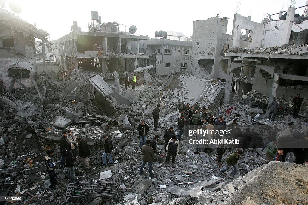 Israel Pushes More Troops To Gaza Border Amid Talks Of Ceasefire
