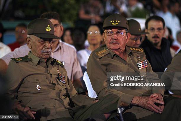 Cuban Army Photos and Premium High Res Pictures - Getty Images