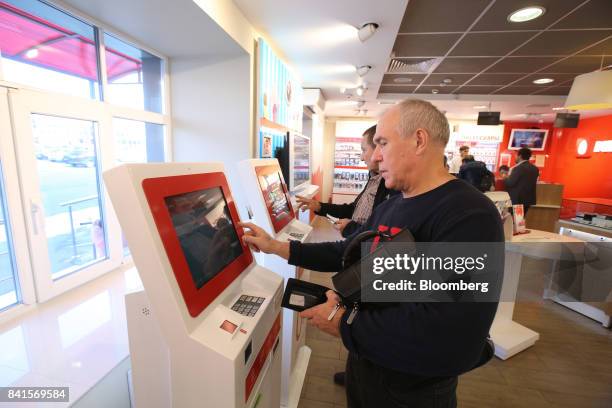 Tele Machine 460 Tele Telephone Stock Photos, High-Res Pictures, and Images - Getty ...