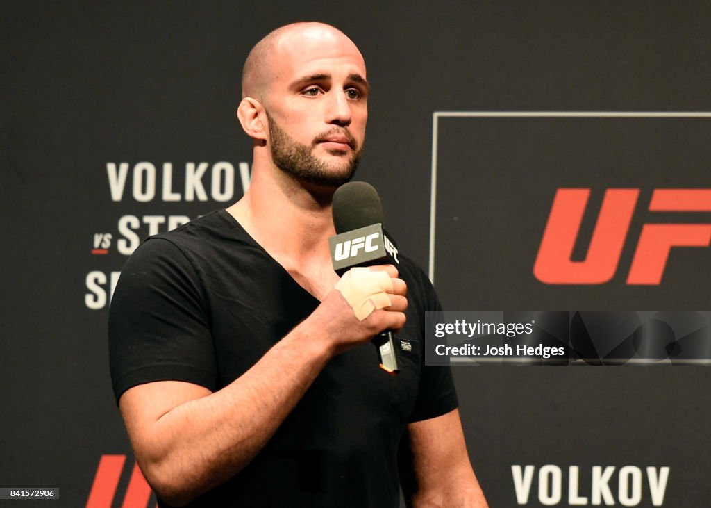 UFC Fight Night Weigh-in