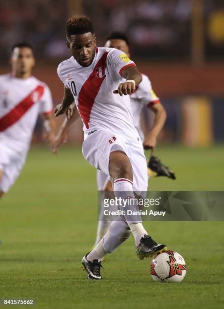 Jefferson Farfan of Peru controls the ball during a match between Peru and Bolivia as part of FIFA 2018 World Cup Qualifiers at Monumental Stadium on...