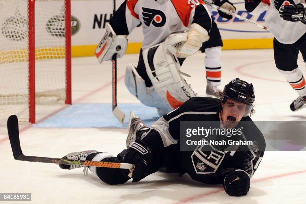 Anze Kopitar of the Los Angeles Kings reacts to a play against the Philadelphia Flyers during the game on January 3, 2009 at the Staples Center in...