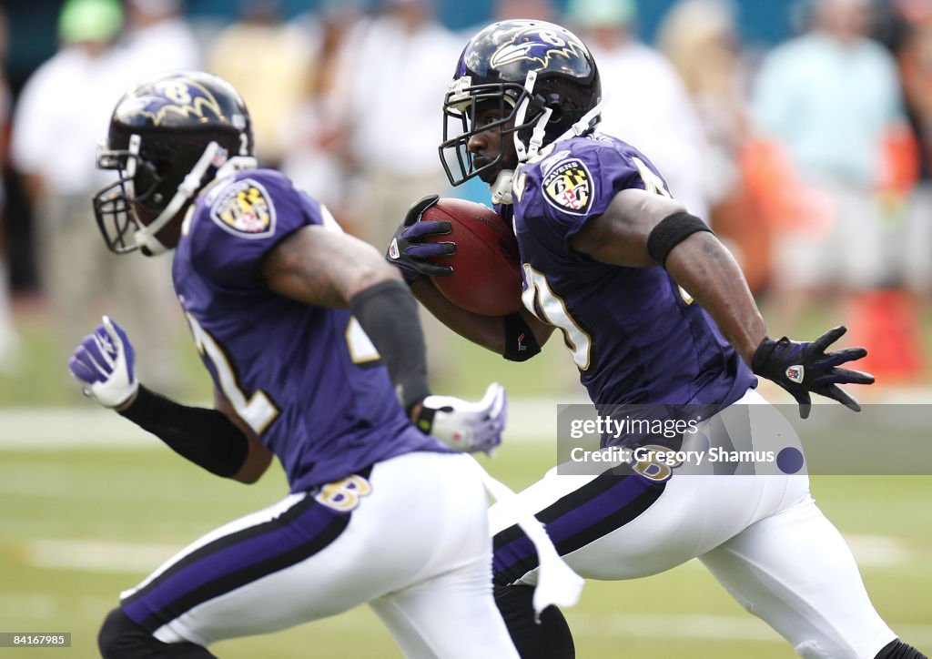 AFC Wild Card Game: Baltimore Ravens v Miami Dolphins