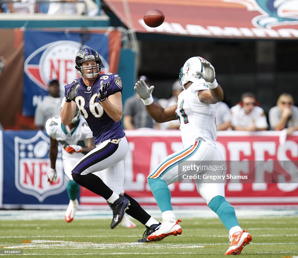 AFC Wild Card Game: Baltimore Ravens v Miami Dolphins