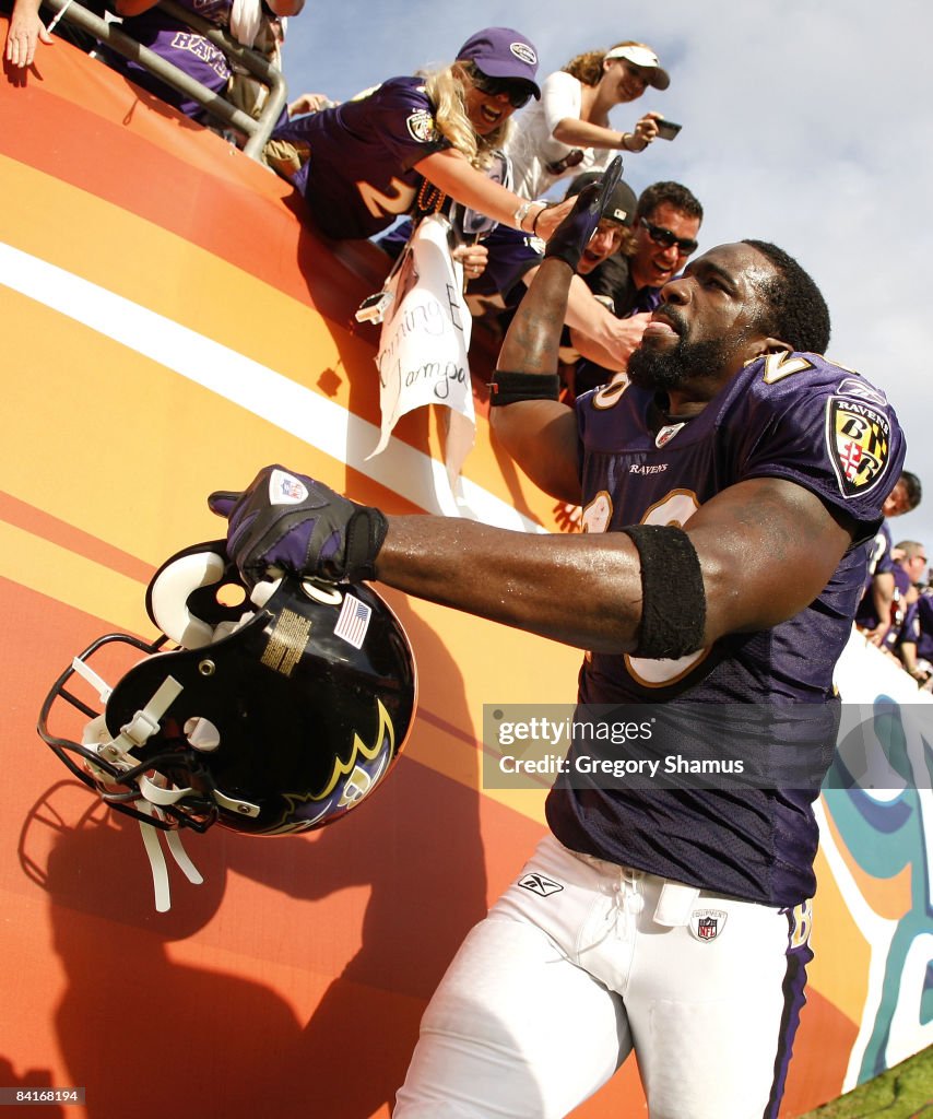 AFC Wild Card Game: Baltimore Ravens v Miami Dolphins