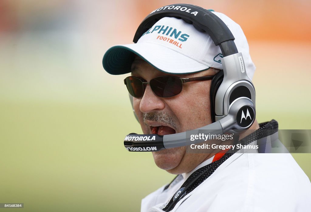 AFC Wild Card Game: Baltimore Ravens v Miami Dolphins