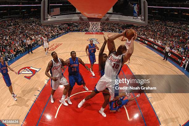 Eric Gordon of the Los Angeles Clippers puts up a shot during a game against the Detroit Pistons at Staples Center on January 4, 2009 in Los Angeles,...