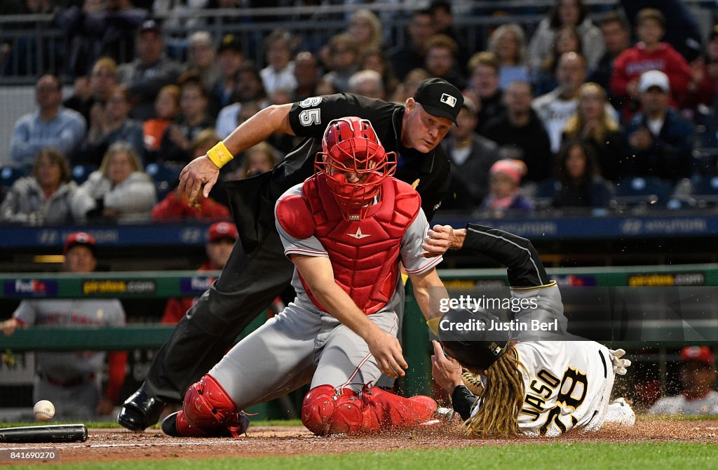 Cincinnati Reds v Pittsburgh Pirates