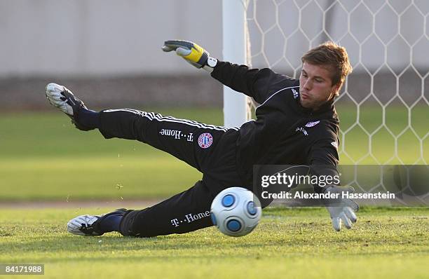 Michael Rensing Bayern 189 Bayern Muenchen Dubai Training Camp Day 3 Stock Photos, High-Res ...