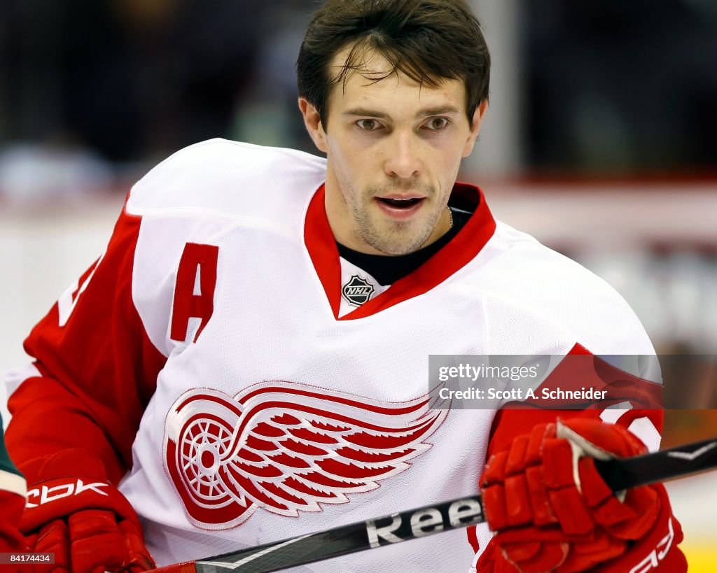 Datsyuk Pavel Datsyuk of the Detroit Red Wings skates in warmups before a ...