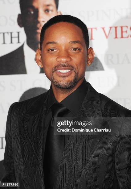 Actor Will Smith attends the Paris Photocall of Seven Pounds at the Gaumont Champs-Elysees on January 5, 2009 in Paris, France.