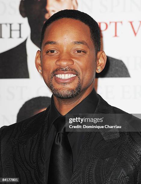 Actor Will Smith attends the Paris Photocall of Seven Pounds at the Gaumont Champs-Elysees on January 5, 2009 in Paris, France.