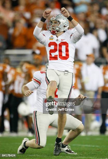 Kicker Aaron Pettrey of the Ohio State Buckeyes watches his 51 yard field goal against the Texas Longhorns during the first quarter of the Tostitos...