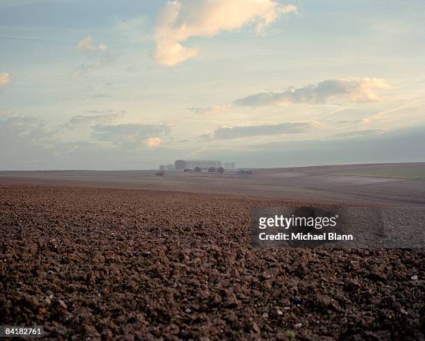 ploughed field, the somme, france - territorio foto e immagini stock