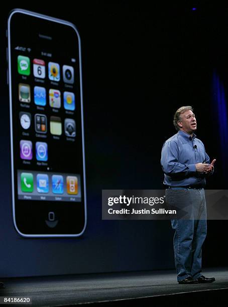 Apple Senior Vice President of Worldwide Marketing Phil Schiller delivers the keynote address during the MacWorld Conference January 6, 2009 at the...