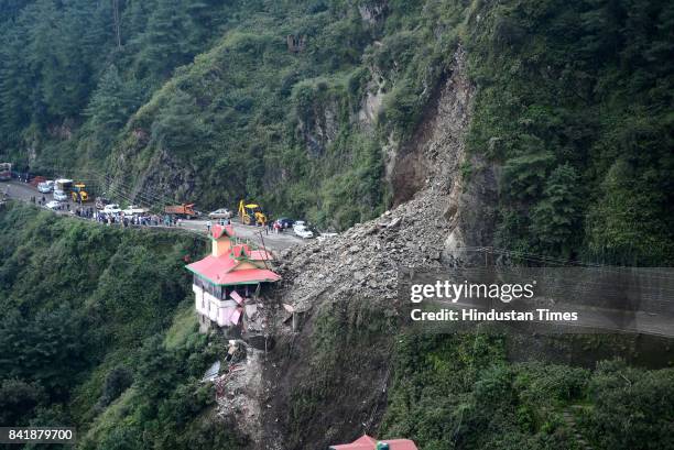 Chandigarh-Shimla National Highway closed due to landslide after heavy rainfall at Dhalli-Tutikandi bypass; at least six vehicles were buried in a...