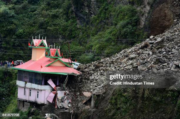 Chandigarh-Shimla National Highway closed due to landslide after heavy rainfall at Dhalli-Tutikandi bypass; at least six vehicles were buried in a...