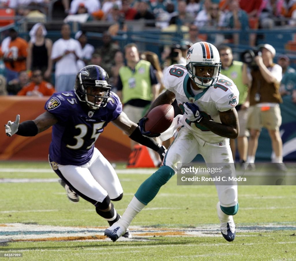 AFC Wild Card Game:  Baltimore Ravens v Miami Dolphins