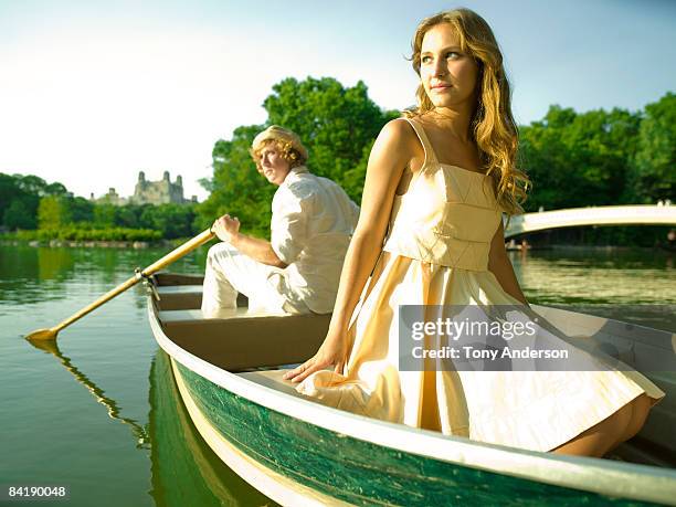 rowing in central park - couple central park stockfoto's en -beelden