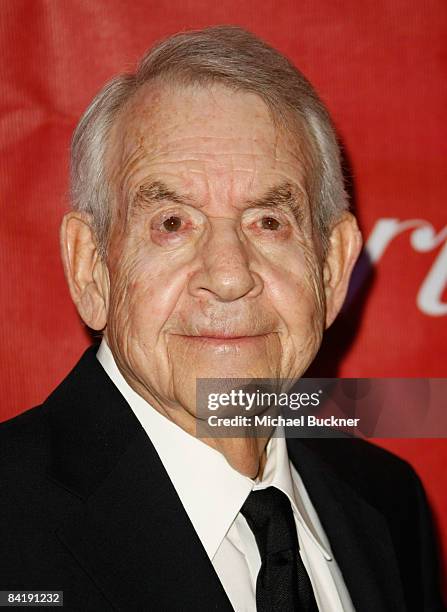 Actor Tom Bosley arrives at the 20th anniversary of the Palm Springs International Film Festival Awards Gala presented by Cartier held at the Palm...