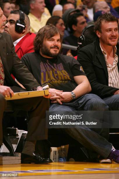 Actor Jack Black watches a game from courtside between the New Orleans Hornets and the Los Angeles Lakers at Staples Center on January 6, 2009 in Los...