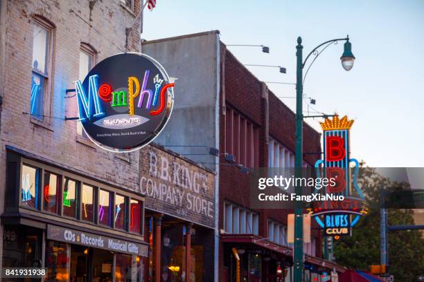 view of retail establishments on beale street, memphis, tn - beale street stock pictures, royalty-free photos & images