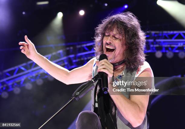 Foreigner 40 Photos and Premium High Res Pictures - Getty Images
