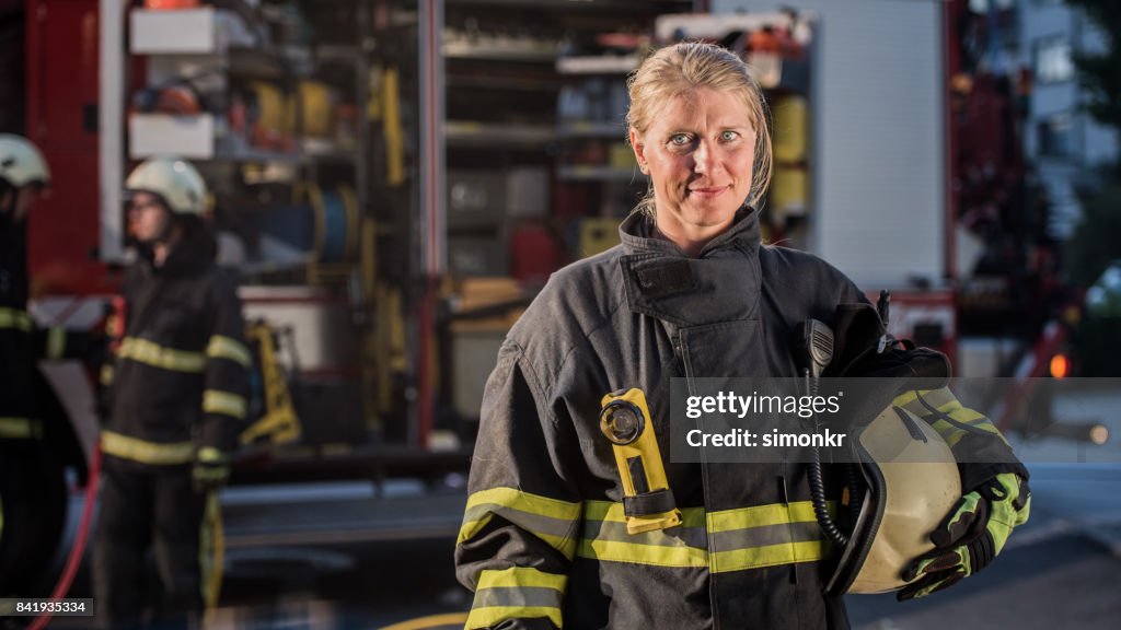 Portrait of firefighter"n