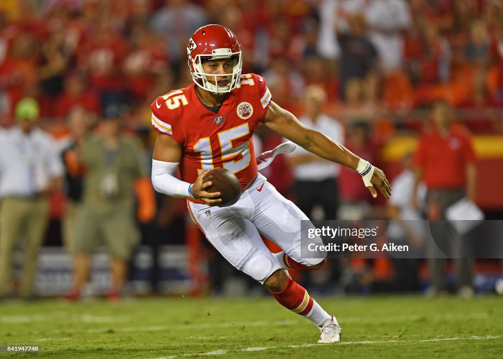 Tennessee Titans v Kansas City Chiefs