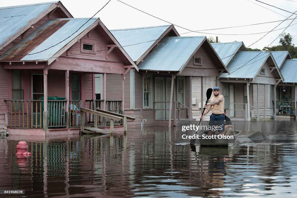 Southeast Texas Inundated After Harvey Makes Second Pass Over The Region