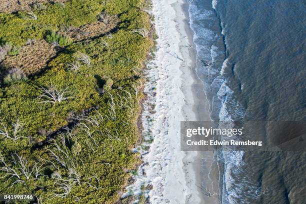 edge of the ocean - sea islands stock pictures, royalty-free photos & images