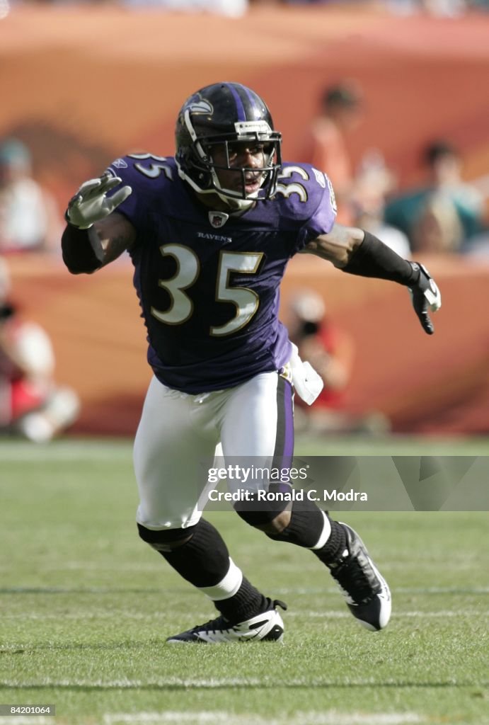 AFC Wild Card Game: Baltimore Ravens v Miami Dolphins