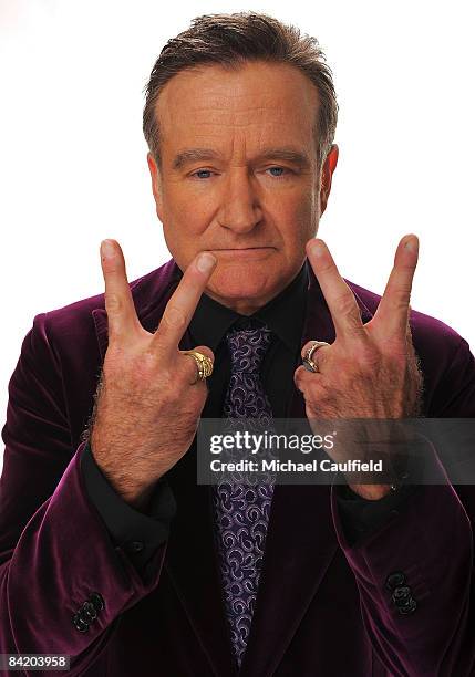 Actor Robin Williams poses for a portrait during the 35th Annual People's Choice Awards held at the Shrine Auditorium on January 7, 2009 in Los...