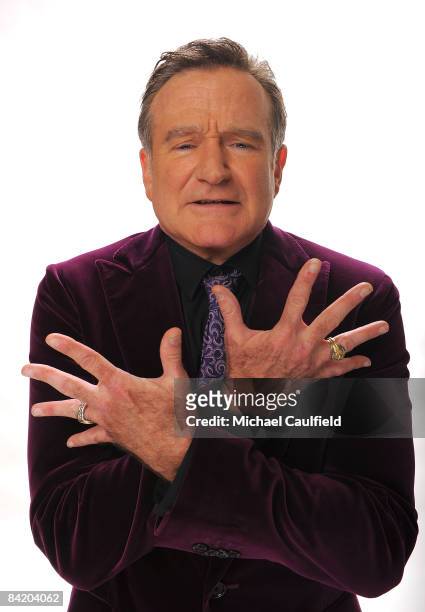 Actor Robin Williams poses for a portrait during the 35th Annual People's Choice Awards held at the Shrine Auditorium on January 7, 2009 in Los...