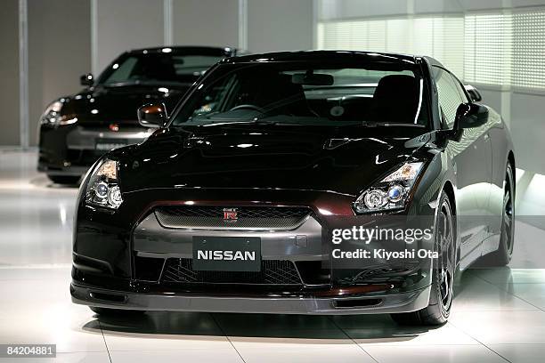26 Nissan Gt R Spec Stock Photos, High-Res Pictures, and Images - Getty ...