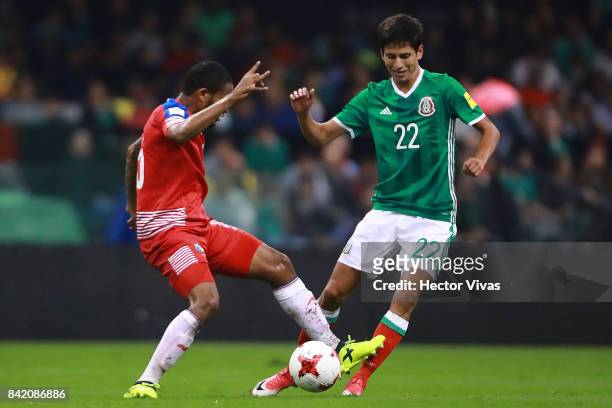 Jurgen Damm of Mexico struggles for the ball with Eric Davis of Panama during the match between Mexico and Panama as part of the FIFA 2018 World Cup...